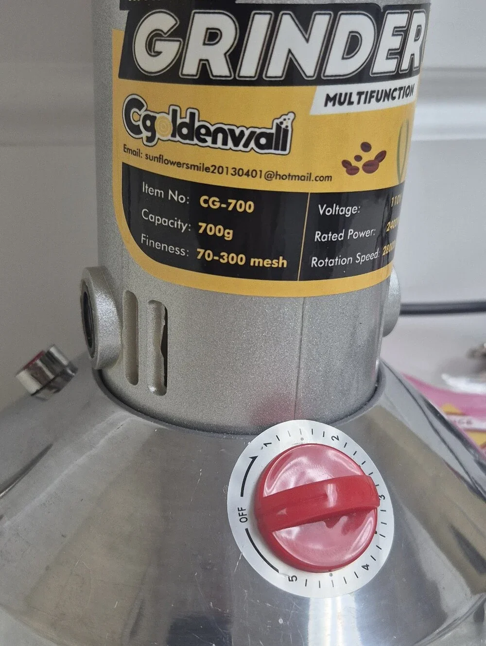 Cgoldenwall 700g Electric Grain Grinder 2400W 110V CG-700